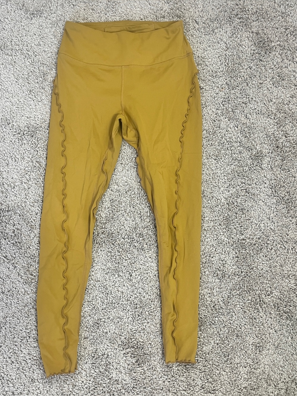 Free People Movement Hearts a Flutter Mustard Gold‎ Ruffle Seam Leggings – Small